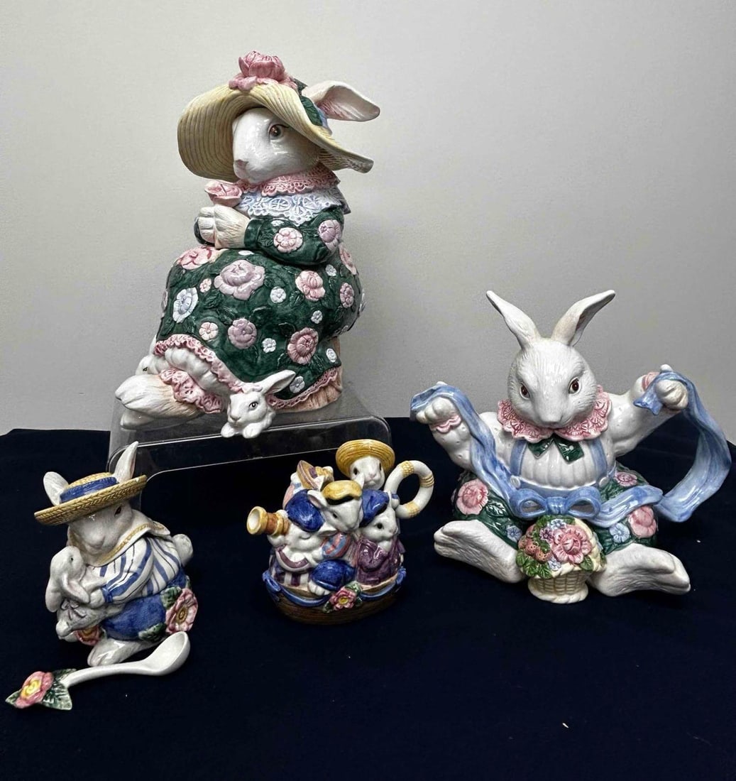 FITZ AND FLOYD EASTER RABBIT COOKIE JARS AND MORE (1 of 9)