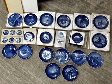 COPENHAGEN DANISH MOTIF PLATES