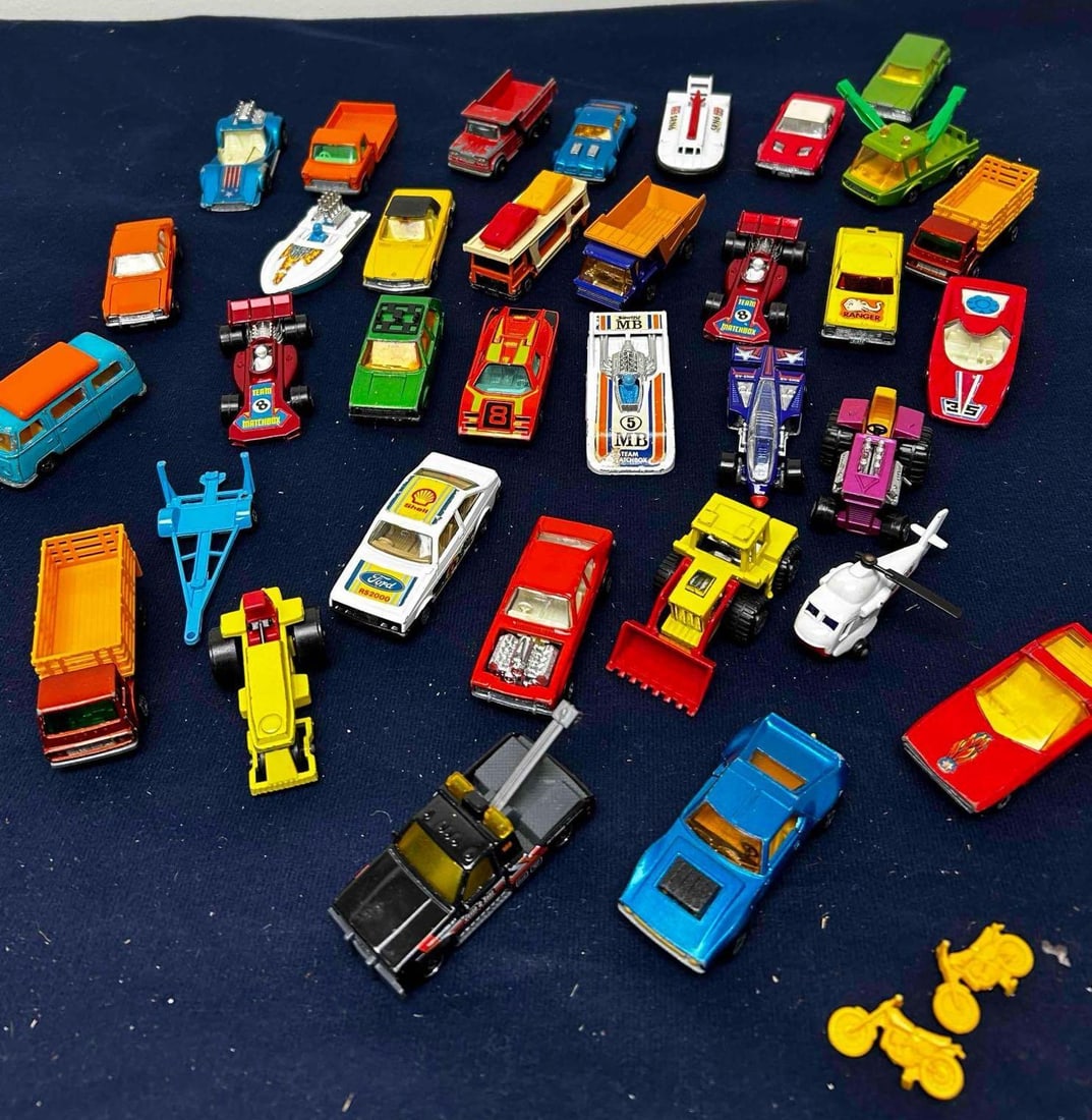 OLDER MATCHBOX CARS: .