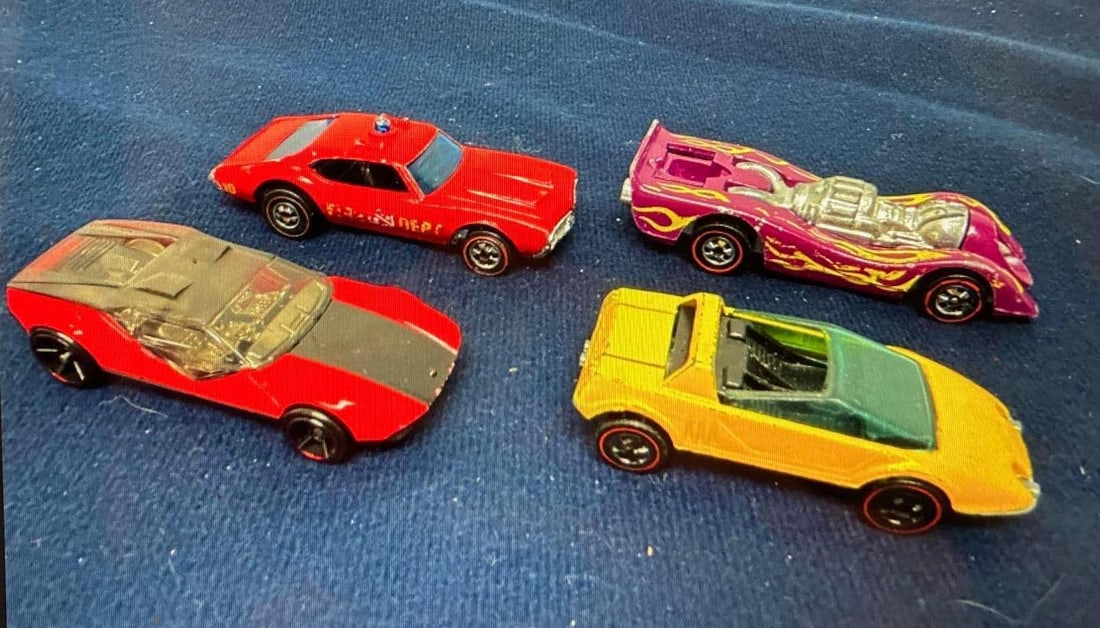 RED LINE HOT WHEELS (1 of 9)