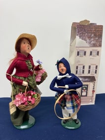 THE BYERS CHOICE THE CAROLERS  CHOICE