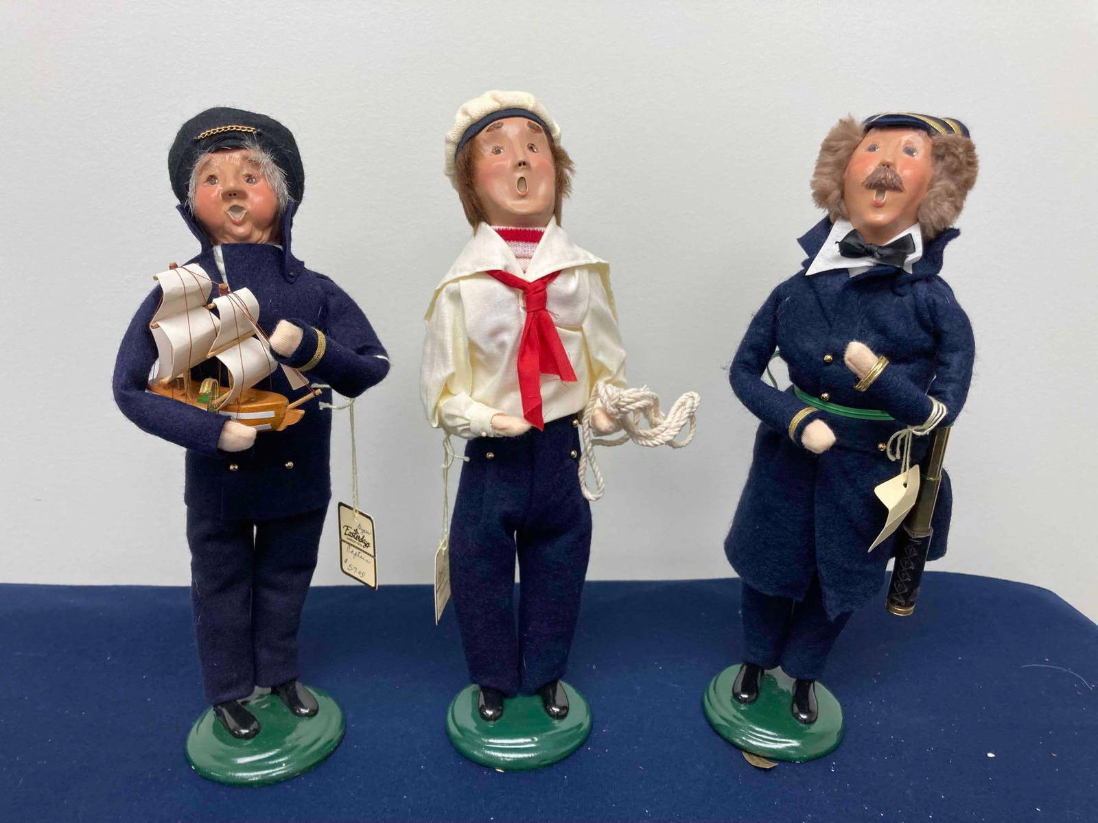 Byers Choice The Carolers Auction