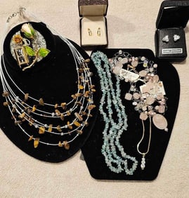 GENUINE FRESHWATER PEARL AND CRYSTAL NECKLACE AND OTHER NICE JEWELRY