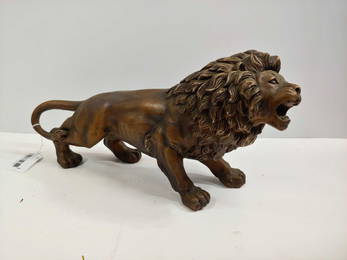 UNIVERSAL STATUARY LION