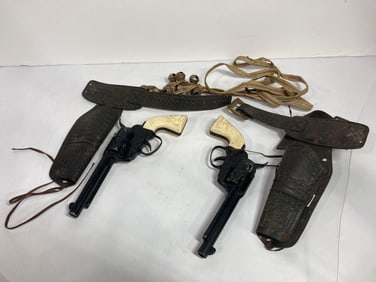 TOY COWBOY FANNER CAP GUNS