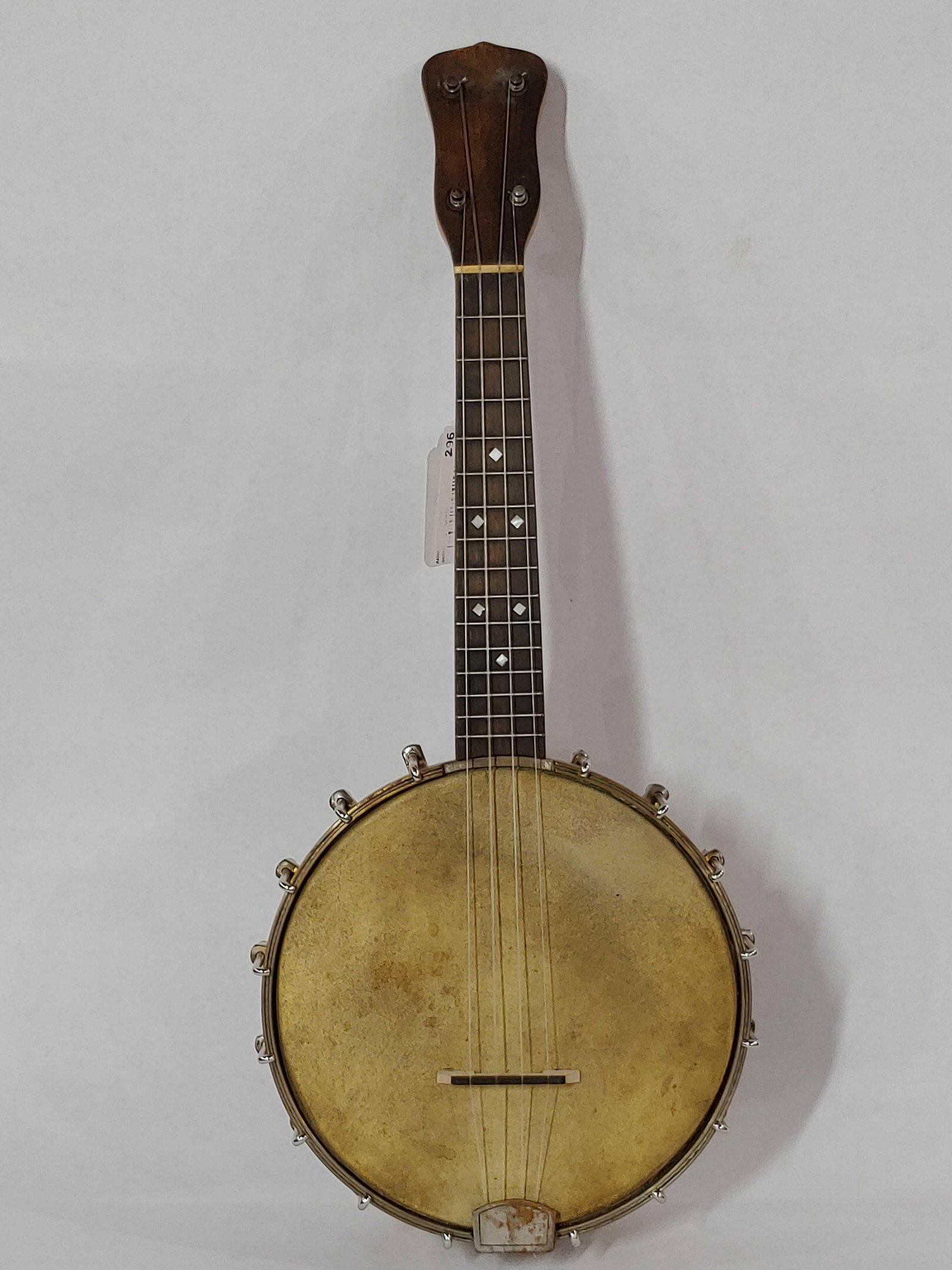 GROVER UKULELE: TIGHT BODY WITH NEWER STRINGS. EXCELLENT SOUND. 21 INCHES LONG
