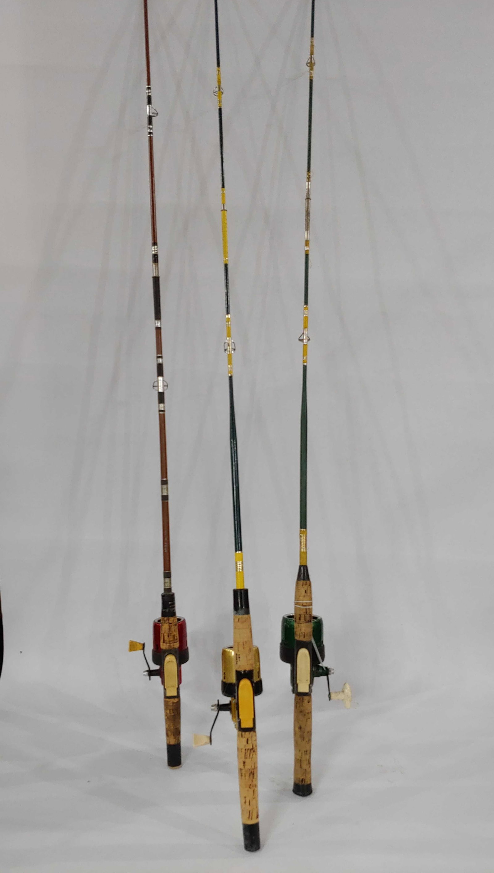 BRONSON 66 AND TRU TEMPER UNI SPIN FISHING RODS (1 of 6)