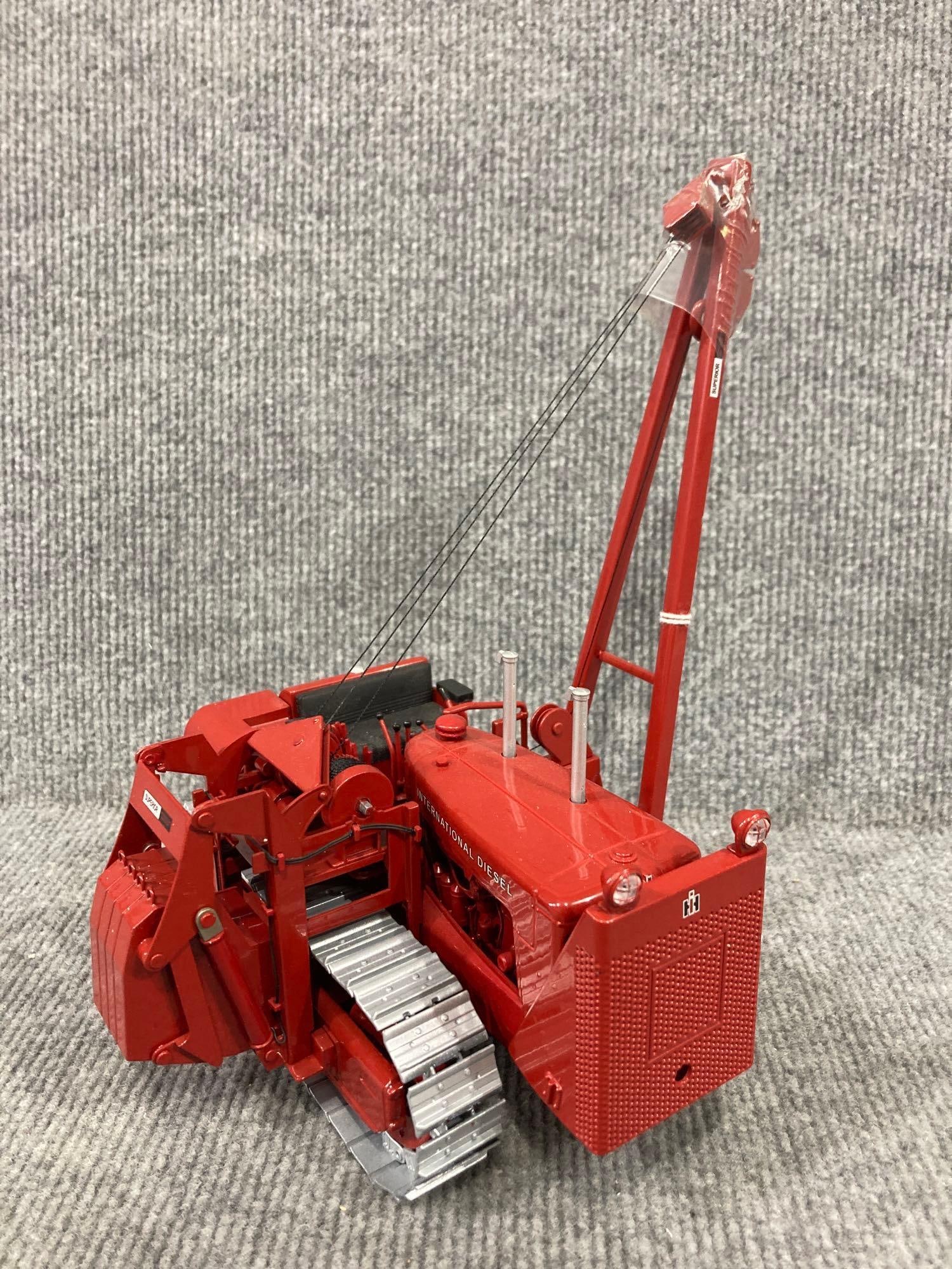 SPEC CAST HD INTERNATIONAL DIESEL TD 24 ROHRLEGER: OUT OF BOX IN LIKE NEW CONDITION 1/50 SCALE