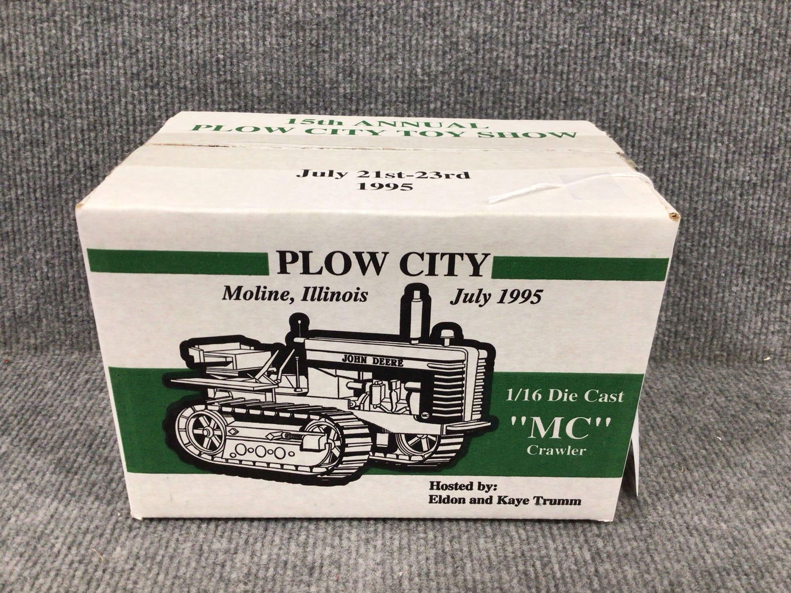 SPECCAST JOHN DEERE INDUSTRIAL MC CRAWLER 15TH ANNUAL PLOW CITY TOY SHOW 1995 EDITION: NOS HOSTED BY ELDON AND KAYE TRUMM STOCK NO. CUST365 1/16 SCALE