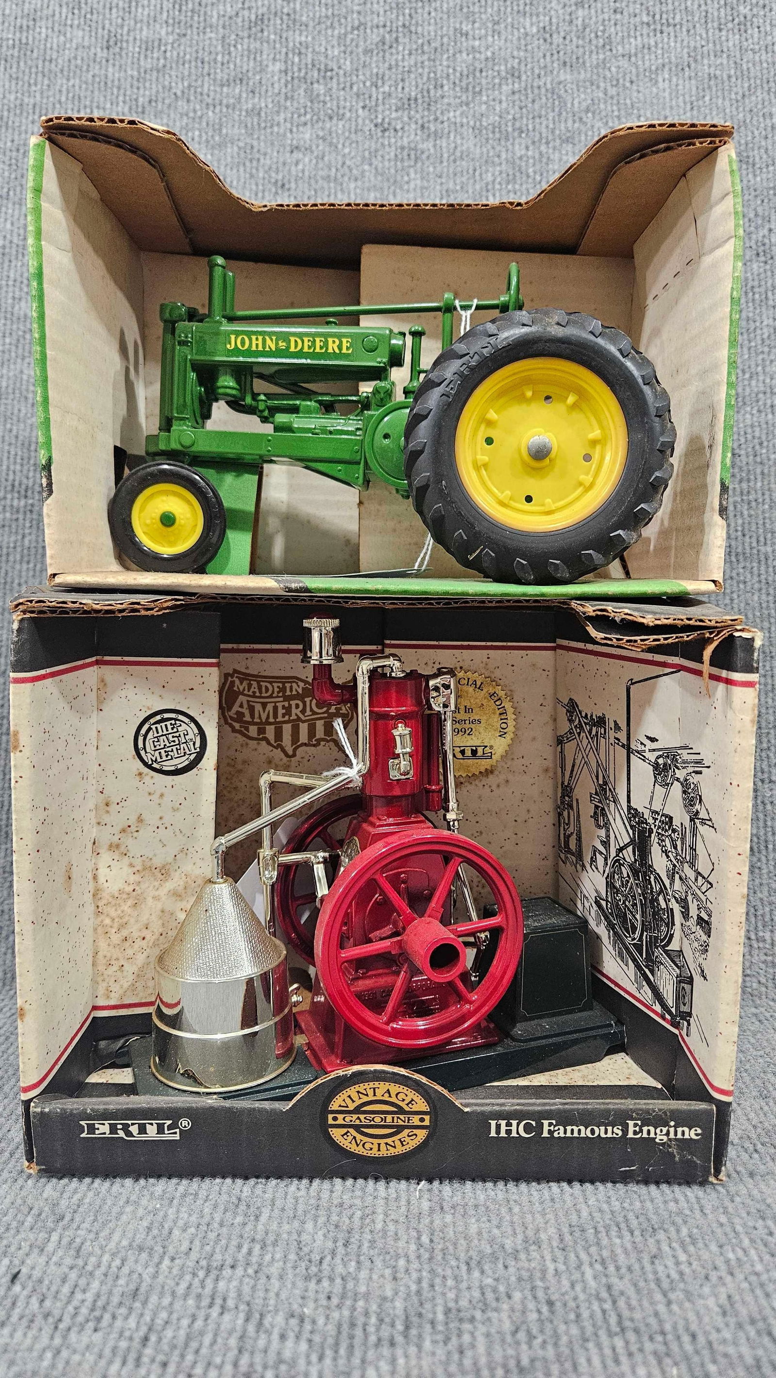 SPECIAL EDITION IHC ENGINE AND JOHN DEERE A (1 of 11)