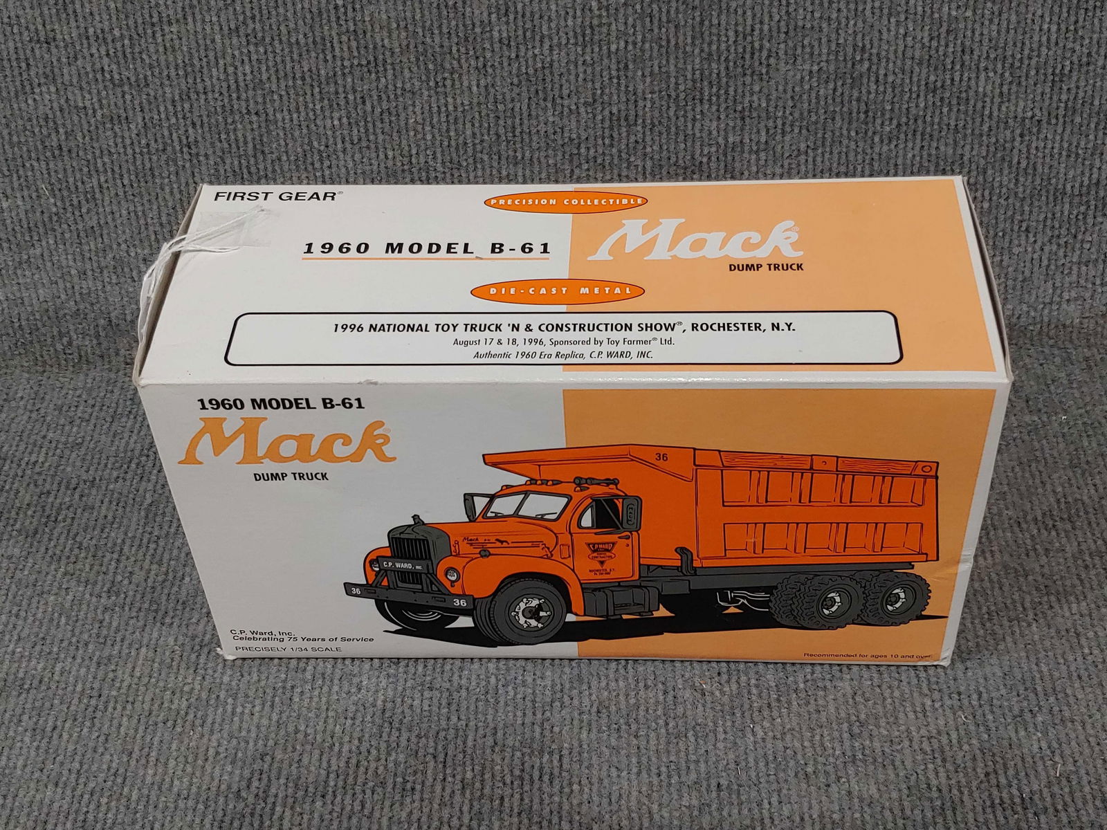 MACK 1960 MODEL B-61 DUMP TRUCK (1 of 5)