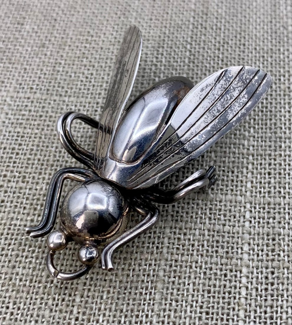 Unusual 6.5 Gram Sterling Silver Winged Insect Brooch (1 of 8)