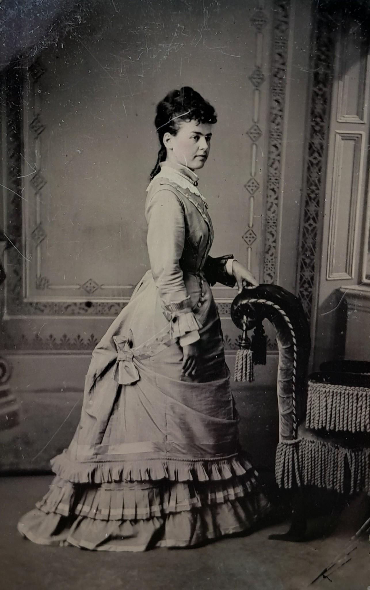 30 pc 1860s - 1900 Studio Tintype Photographs (1 of 6)