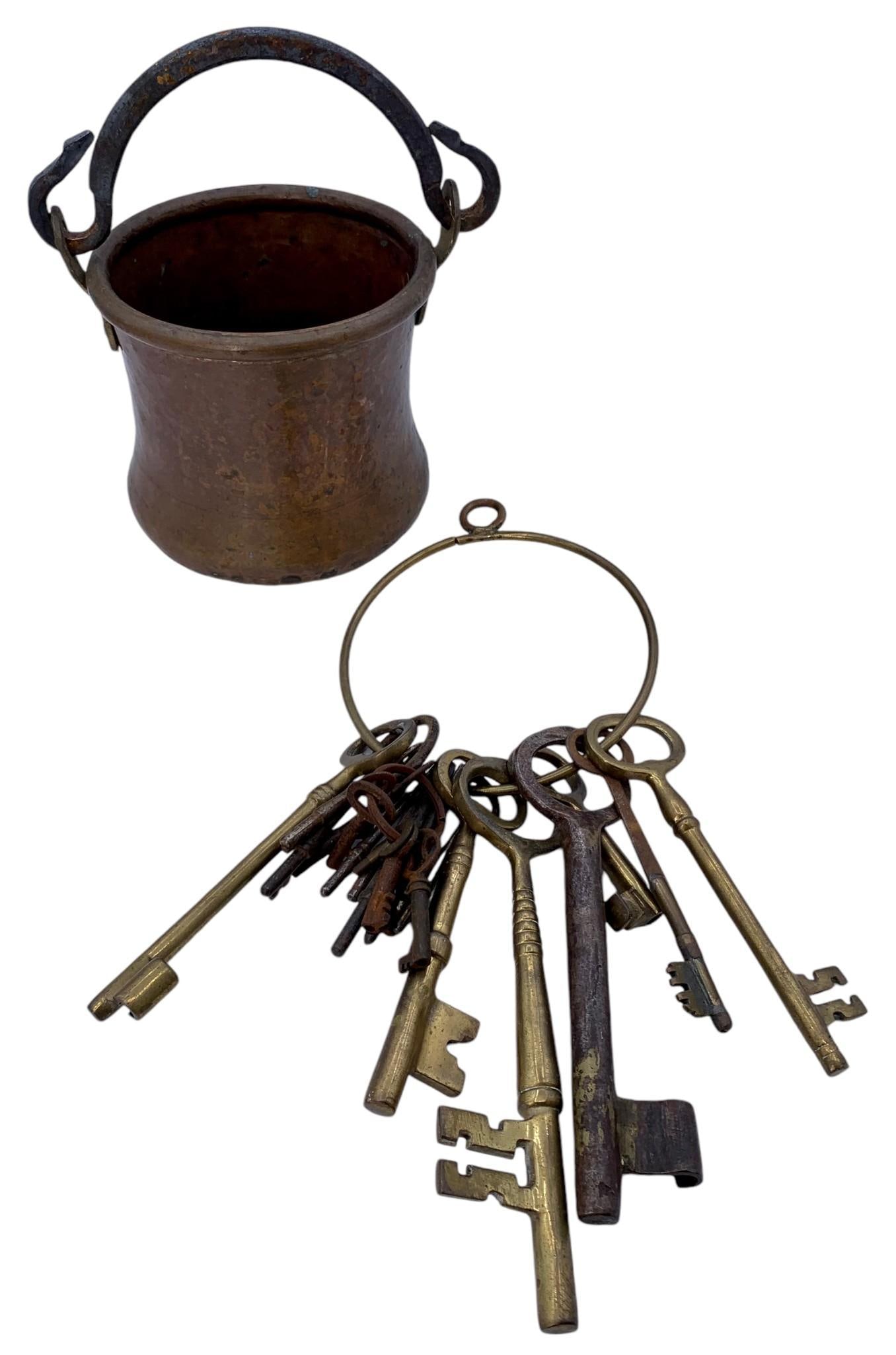 Antique to Vintage Keys & Copper Pot Lot (1 of 7)