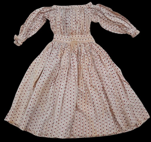 Civil War era Hand Sewn Cartridge Pleated Printed Cotton Doll Dress (1 of 9)