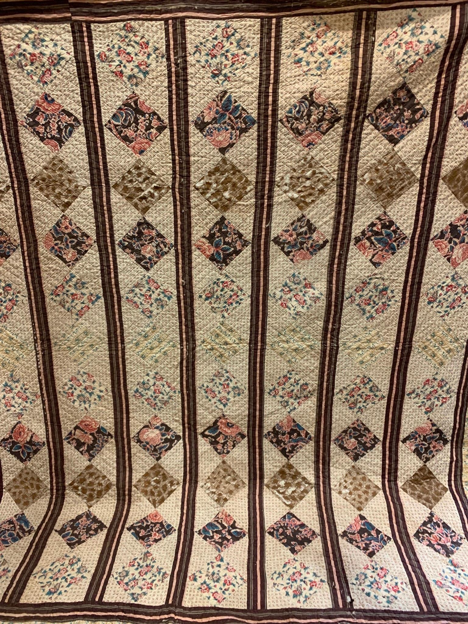 Early Hand Quilted Chevron Stitched Diamond Quilt Block Antique Bed Quilt Coverlet (1 of 10)