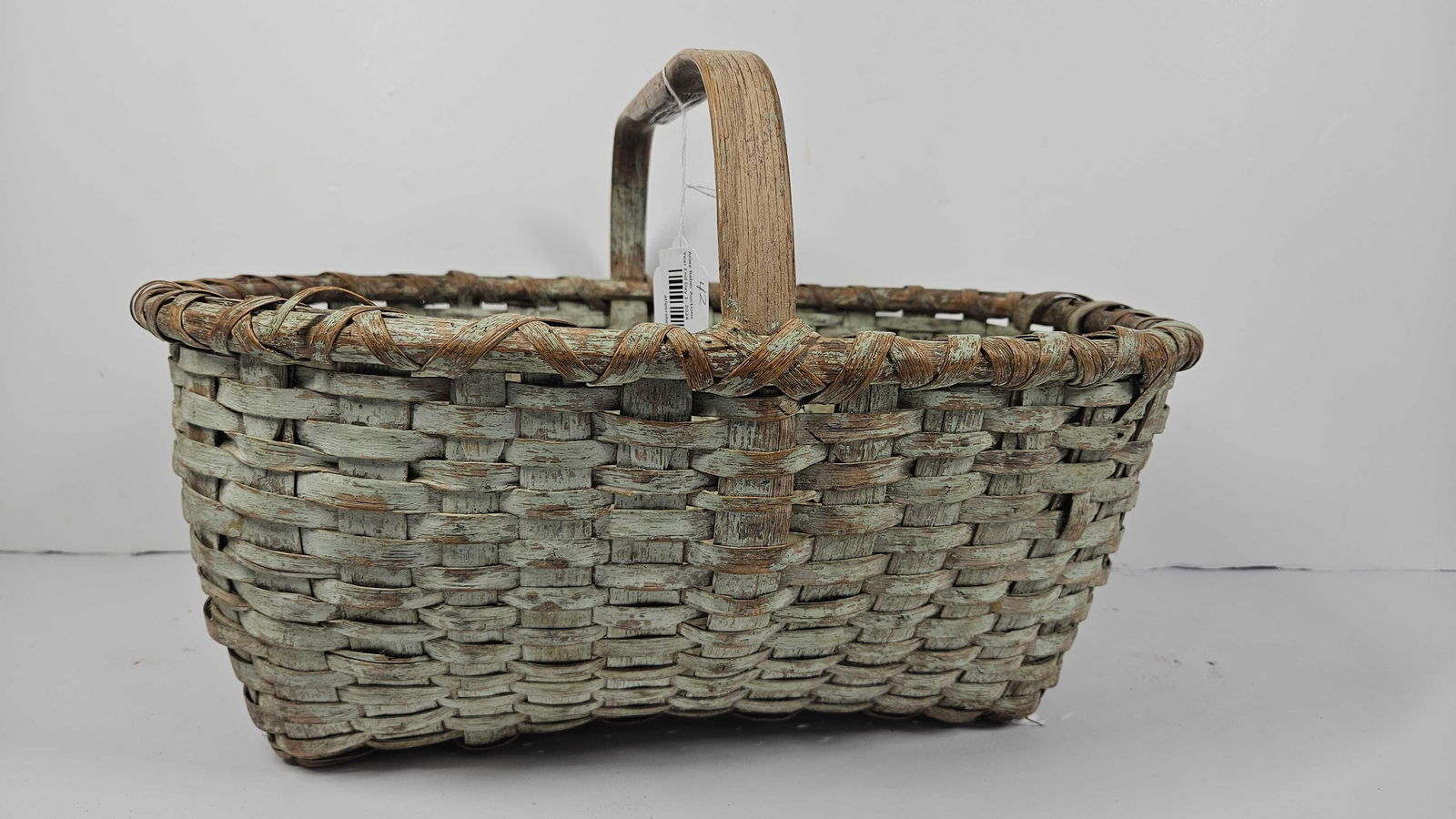 Great early painted basket (1 of 6)