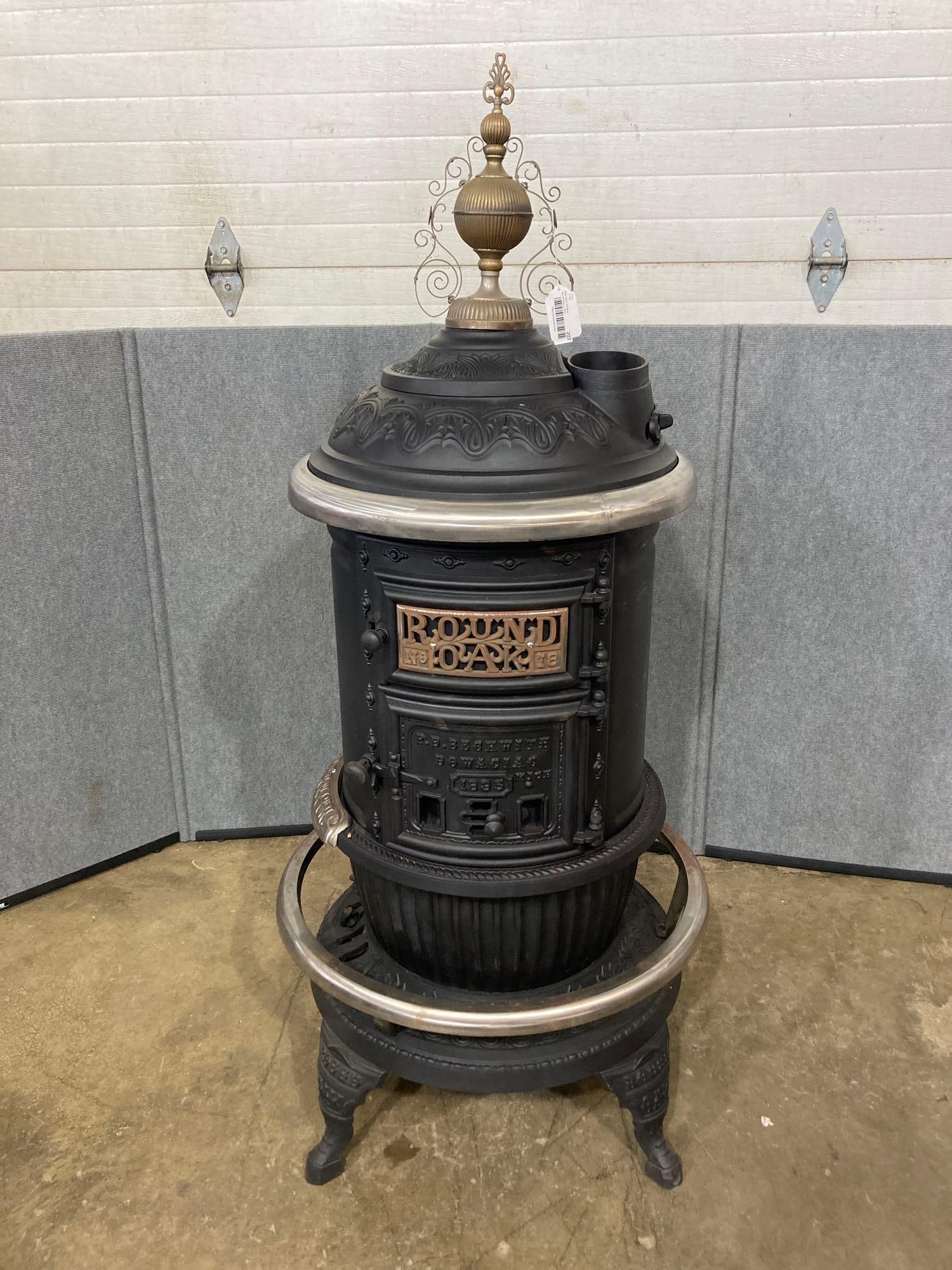 Outstanding Restored P.D. Beckwith Round Oak No.18 parlor stove (1 of 10)