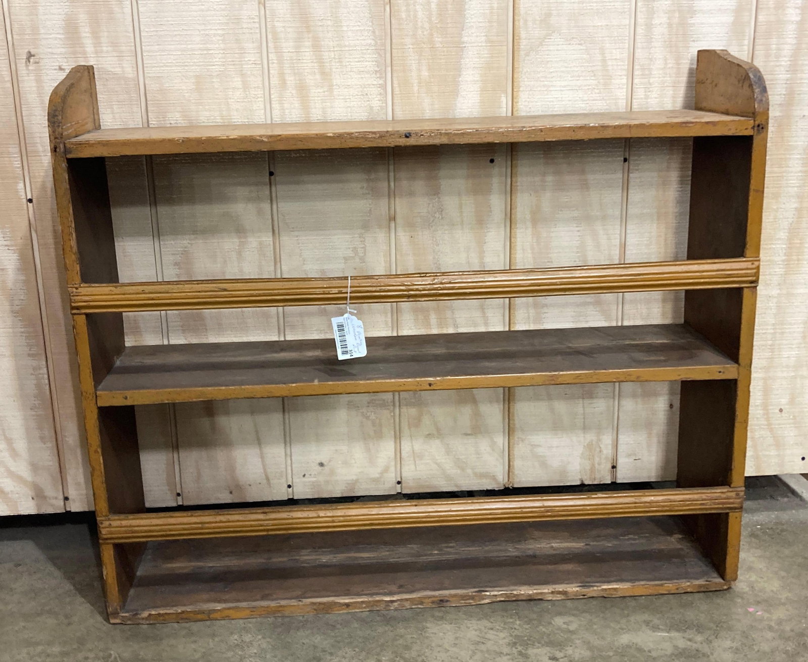 Primitive wooden bowl rack/shelf: Nice painted shelf that would be great to display bowls. 40in wide 9.75in deep 34in tall.