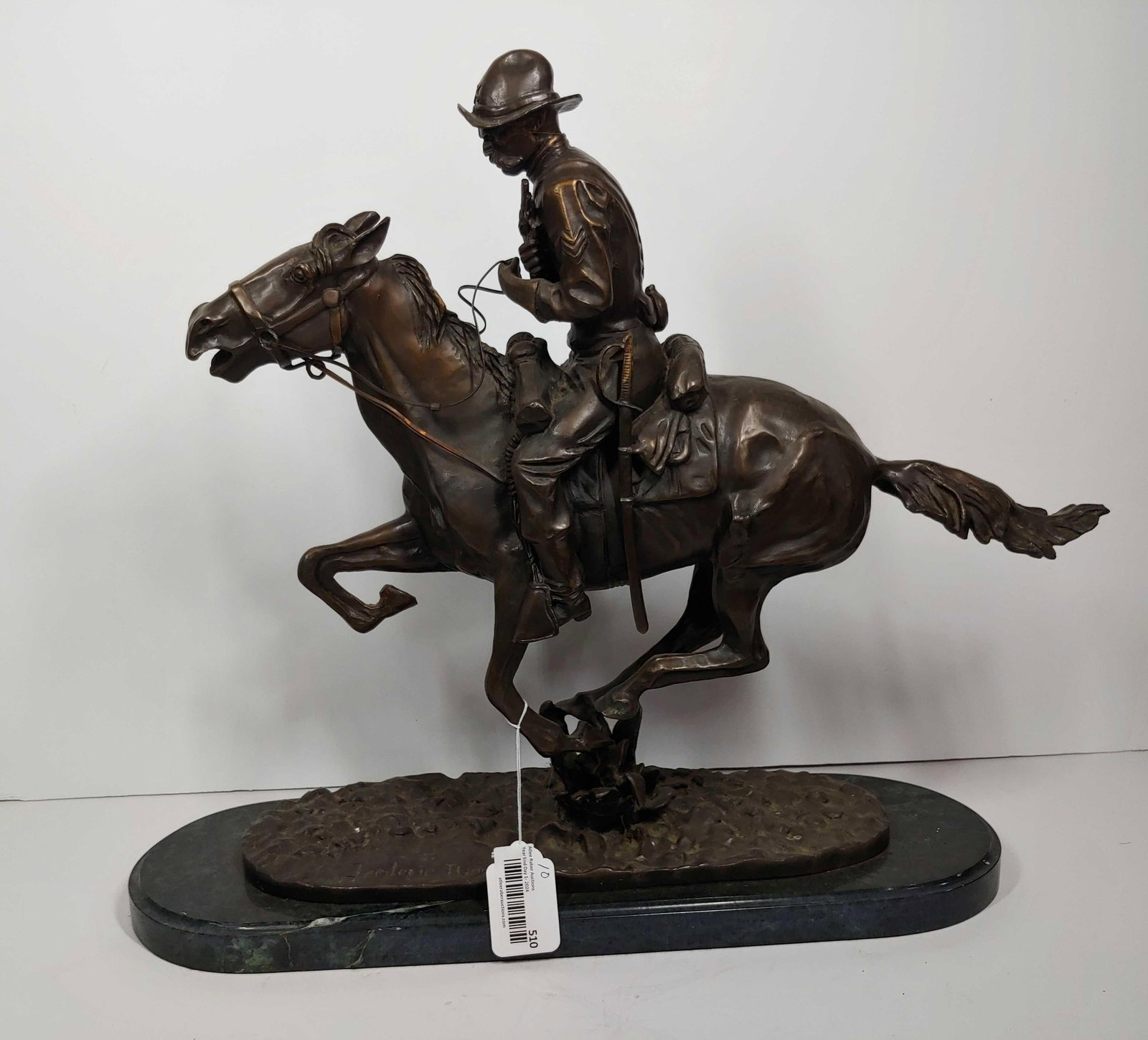 Exquisite Frederick Remington Horse & Rider bronze sculpture: Incredible bronze sculpture on marble base and in excellent condition!! Is covered in some storage dust but will clean. Signed Frederick Remington. 23in long from nose to tail 22in tall.