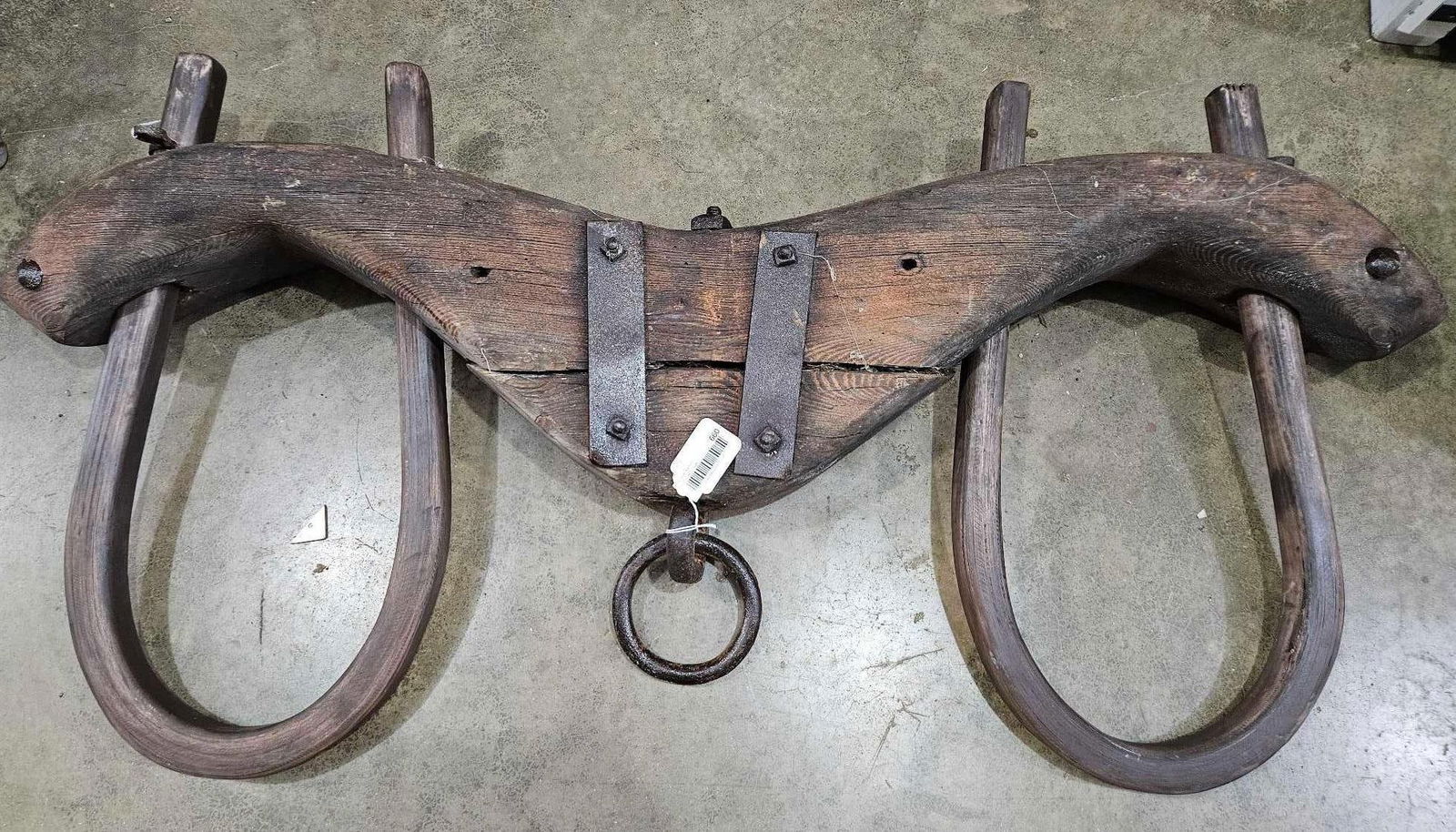 Large primitive Ox yoke (1 of 4)