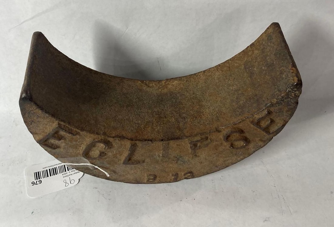 Eclipse Crescent Moon Windmill Weight (1 of 3)