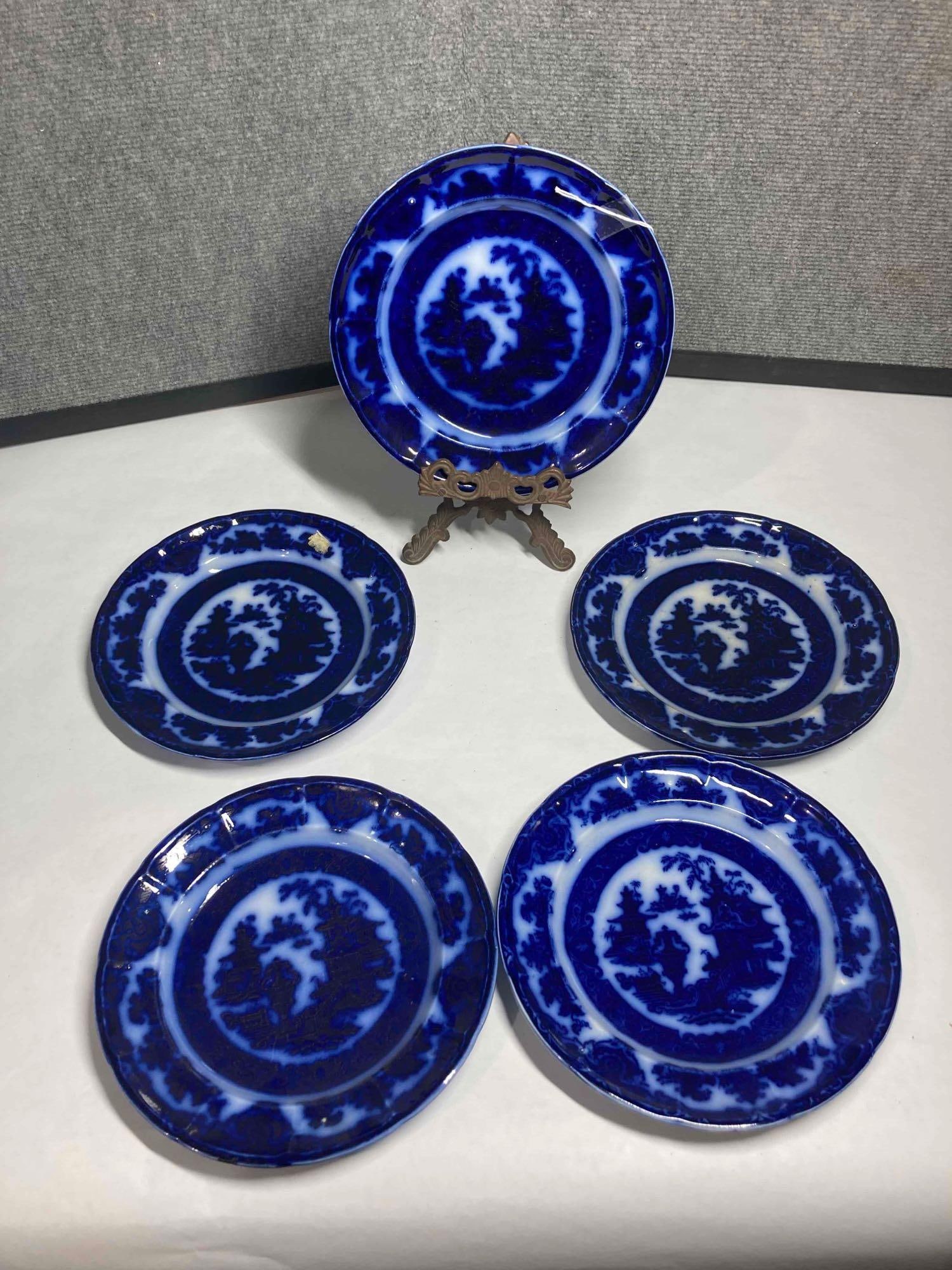 PW & Co The Temple Flow Blue Dinner Plates (1 of 7)