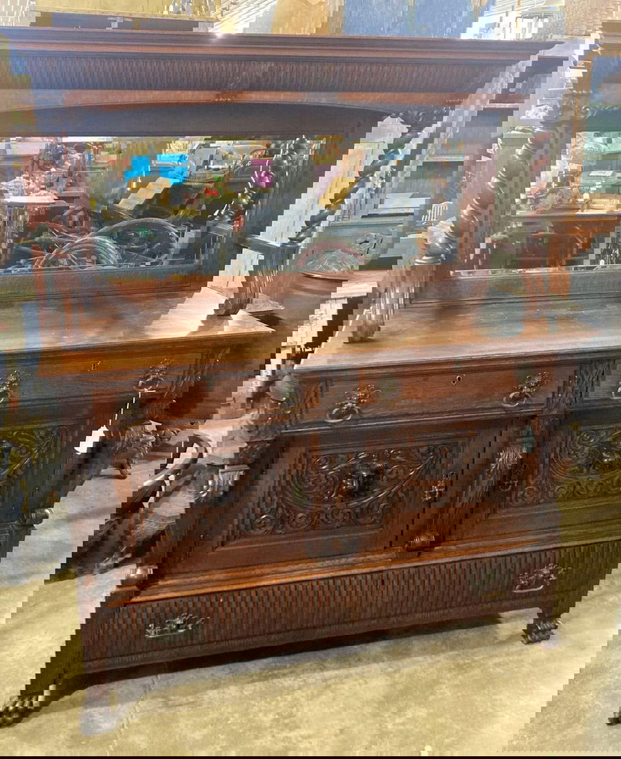 RJ Hornet Style Griffin Sideboard (1 of 11)