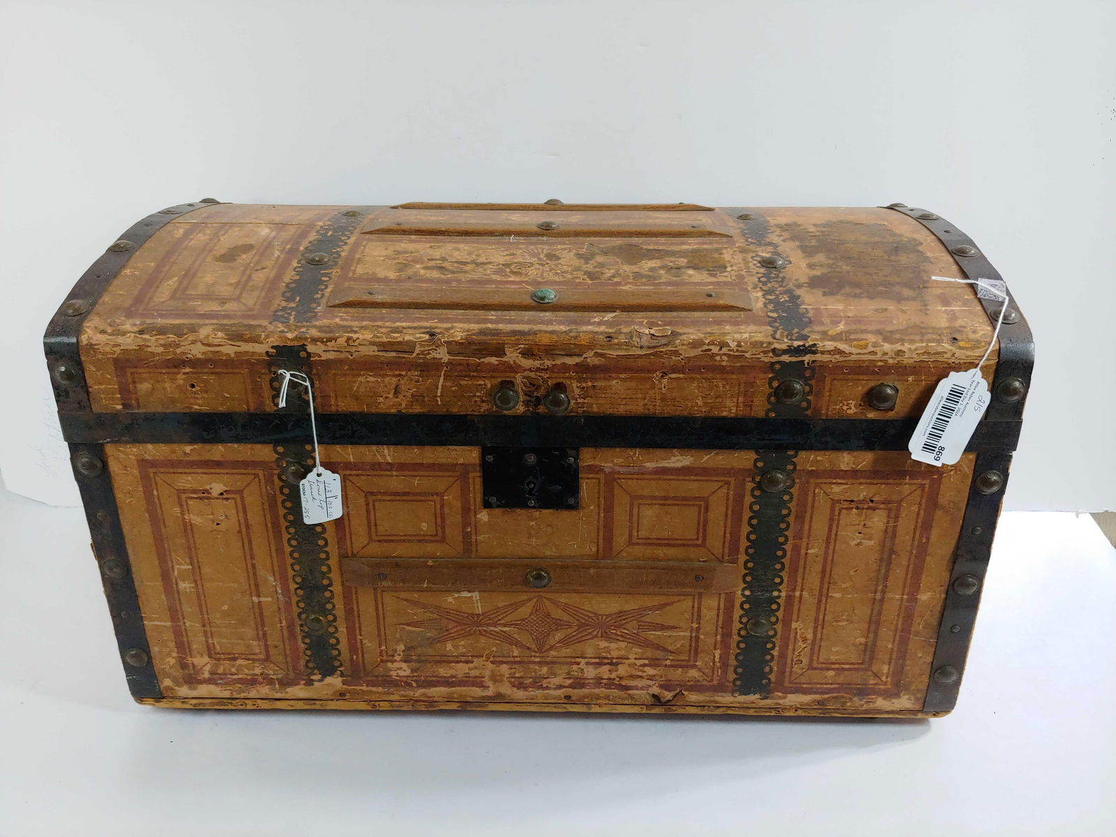 Dome Top Trunk (1 of 7)