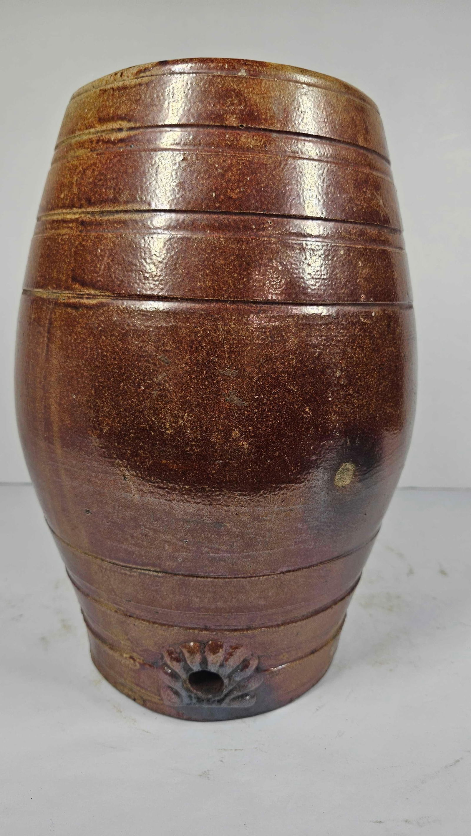 Stoneware barrel dispenser (1 of 5)