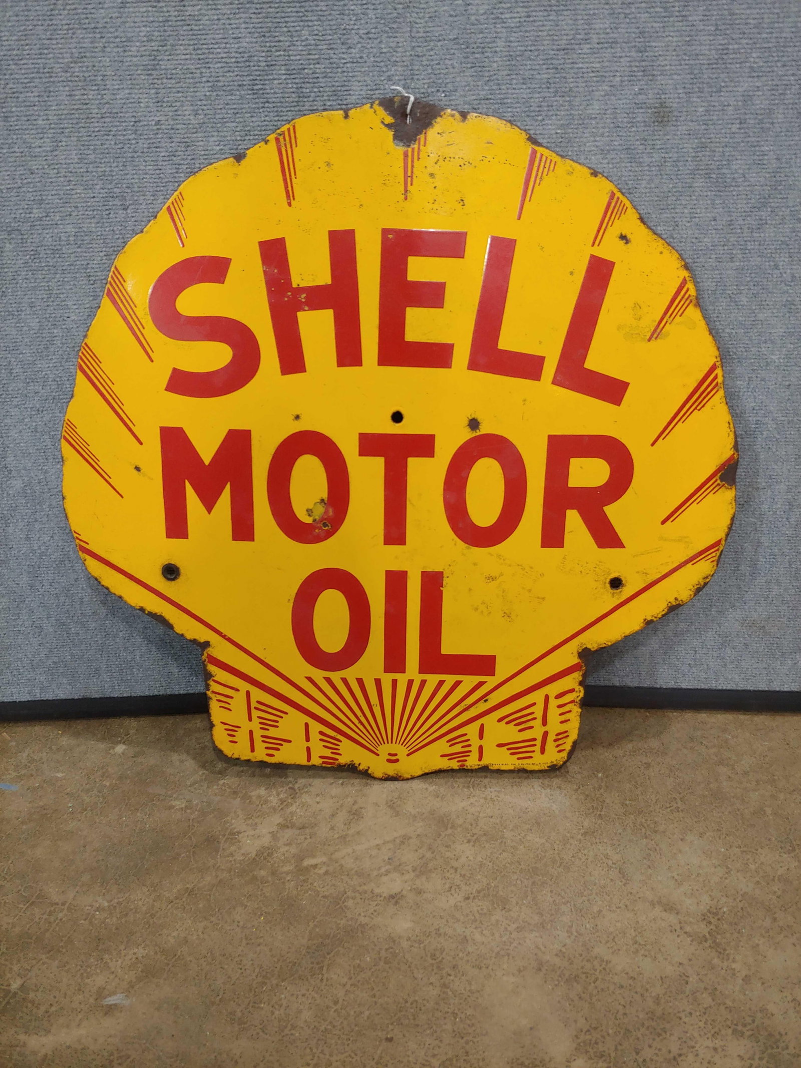 Great SSP 25in Shell Motor Oil "Clamshell" sign (1 of 4)