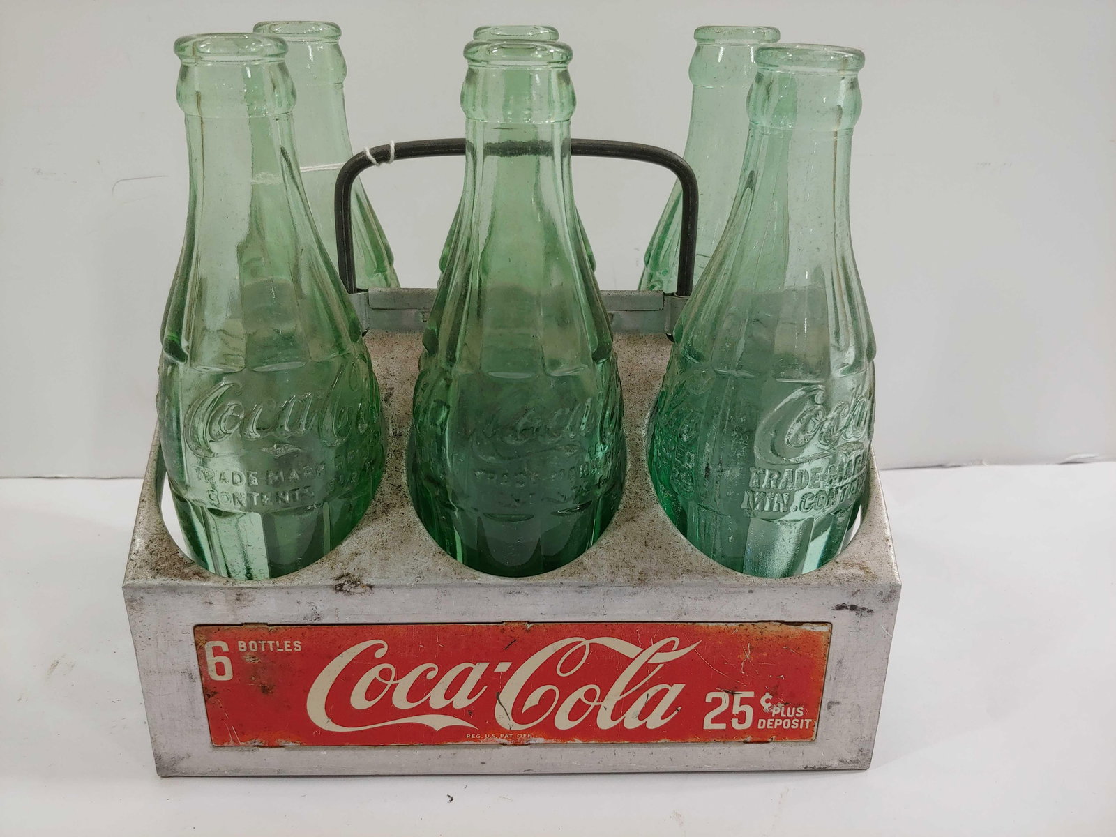 1950s Coca-Cola 6 pack bottles & carrier (1 of 4)