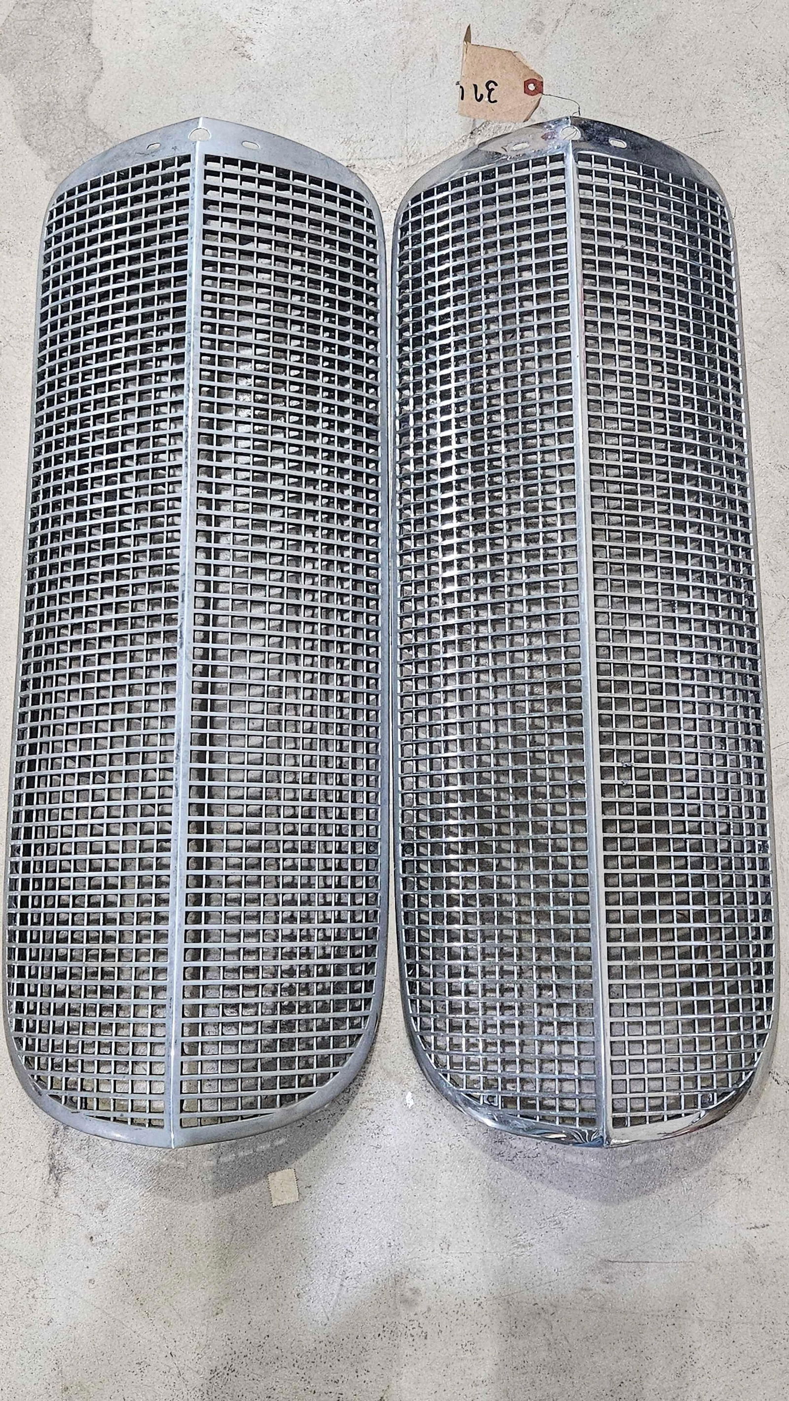 2- 1937 Cadillac LaSalle automobile grilles (1 of 5)