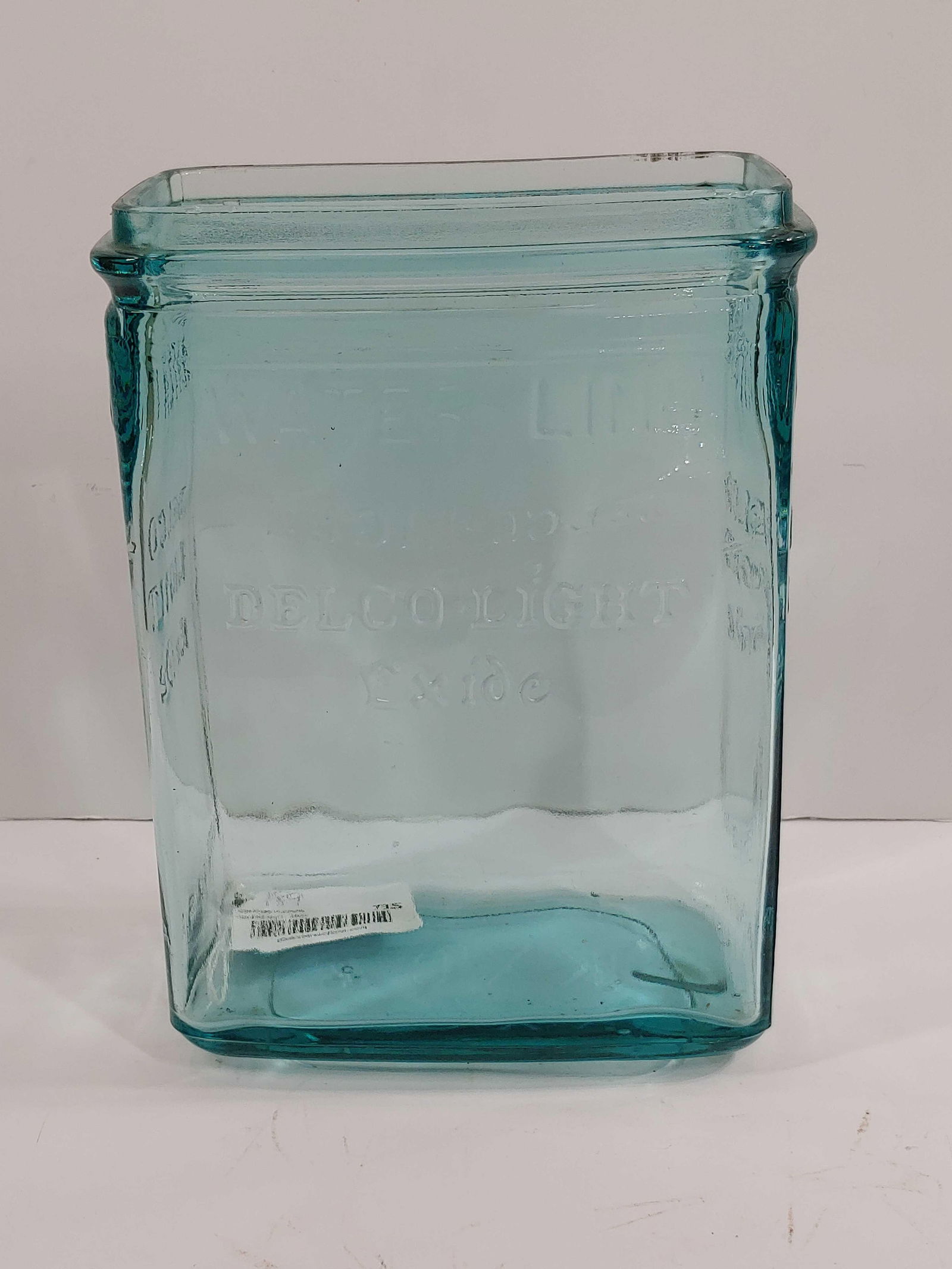 Delco-Light Exide glass battery container (1 of 7)
