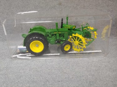JOHN DEERE MODEL D AND JOHN DEERE 1930 GP W STEEL WHEELS