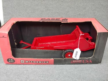 MCCORMICK MANURE SPREADER 1/8TH SCALE