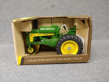 COLLECTORS EDITION JOHN DEERE 1958 MODEL 630 LP TRACTOR