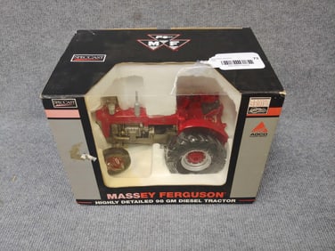 CLASSIC SERIES MASSEY FERGUSON 98 GM DIESEL TRACTOR