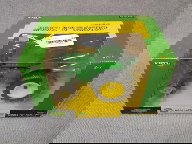 JOHN DEERE MODEL D TRACTOR