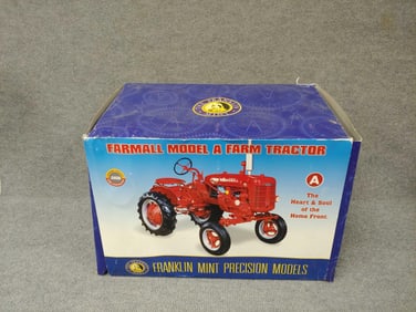 FARMALL MODEL A FRANKLIN MINT PRECISION MODEL TRACTOR