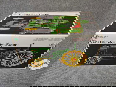 ERTL JOHN DEERE WATERLOO BOY STEEL WHEEL PRECISION CLASSIC NO. 15 TRACTOR