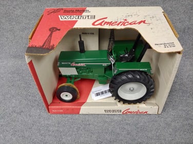 ERTL WHITE AMERICAN WF 60 TRACTOR