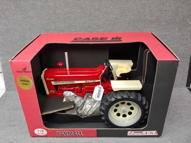 ERTL FARMALL 1206 TURBO WF WHITE STRIPE SIGNATURE SERIES 1/8 TRACTOR