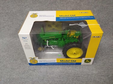 ERTL JOHN DEERE NF HD MODEL GM SPECIAL COLLECTOR FFA TRACTOR