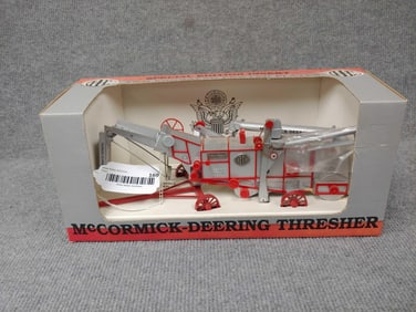 SPEC CAST MCCORMICK DEERING IH THRESHER SPECIAL 1994 COLLECTOR EDITION