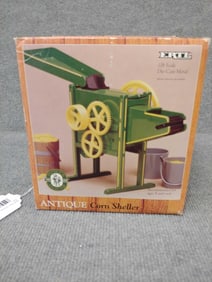 ERTL ANTIQUE CORN SHELLER MODEL