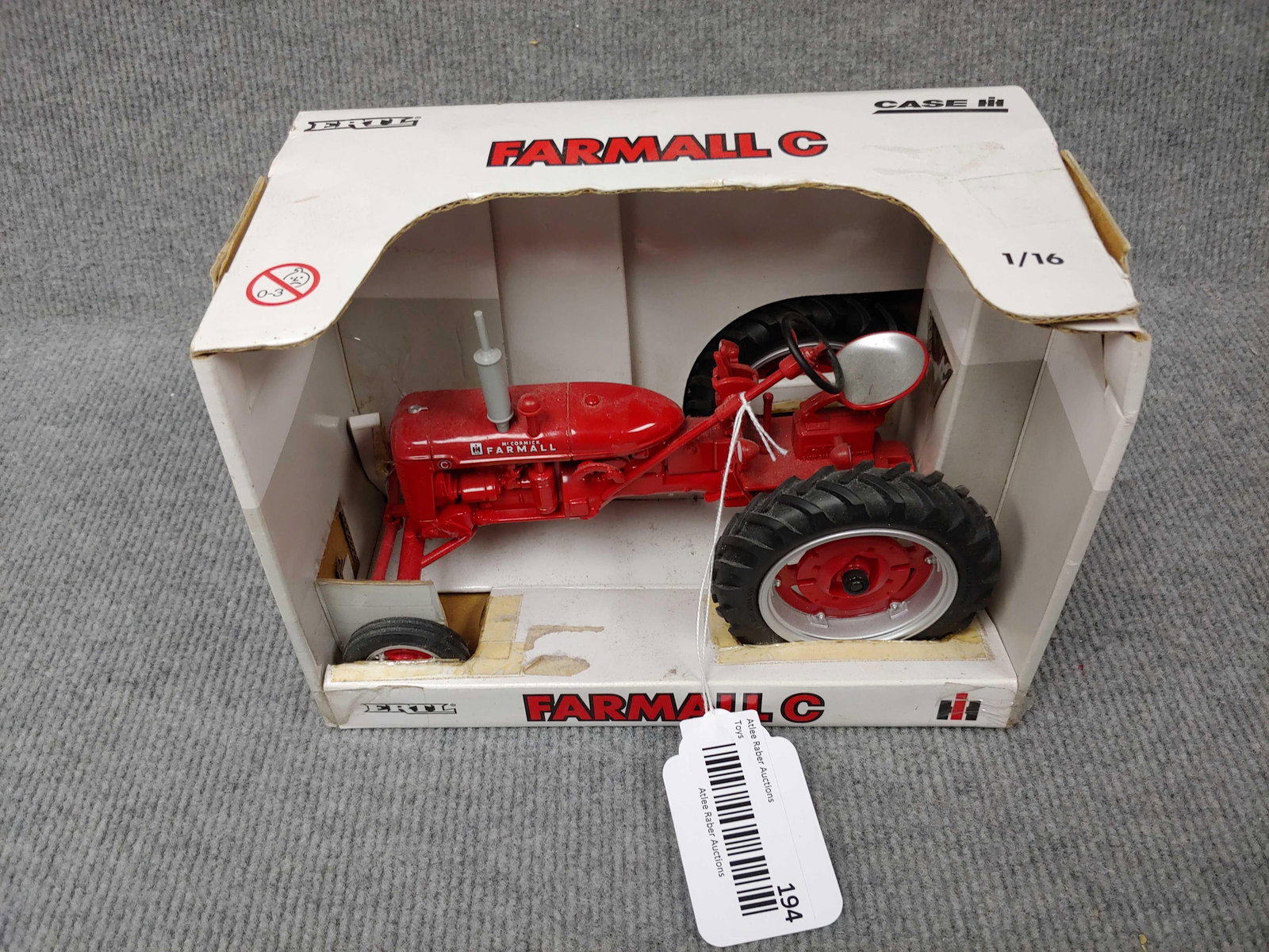 ERTL FARMALL C WF HD CASE TRACTOR (1 of 5)