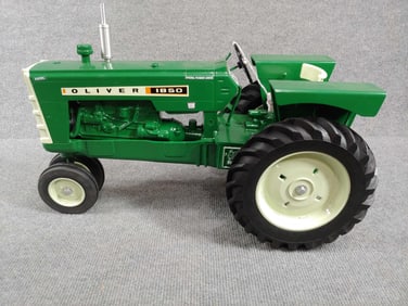 ERTL OLIVER 1850 NF TRACTOR 1/8