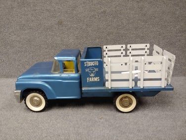 STRUCTO  FARMS CATTLE STAKE TRUCK IN BLUE