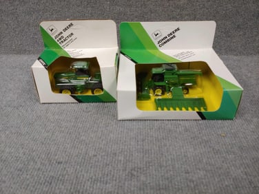 JOHN DEERE 4WD TRACTOR ND COMBINE